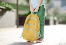 Защита ребенка от астмы: как распознать провоцирующие факторы, скрывающиеся в его рюкзаке
