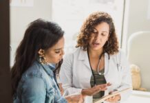 W terapii hormonalnej nie ma już ostrzeżenia o „czarnej skrzynce”: historyczna zmiana w zdrowiu kobiet