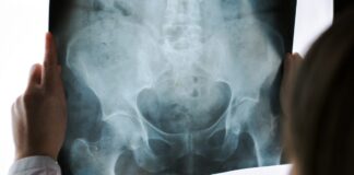 Смущающая практика проведения гинекологических осмотров без согласия на пациентах в состоянии анестезии