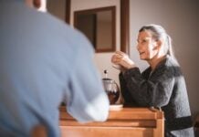 Как Сохранить Тепло Этой Зимой: Важное Руководство по Здоровью Пожилых Людей