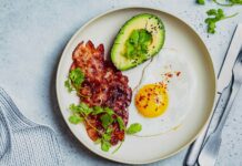 Rendah Karbohidrat vs. Keto: Panduan Jelas untuk Diet Penurunan Berat Badan