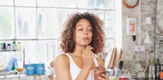 Timing is alles: waarom eerder eten uw metabolisme kan optimaliseren