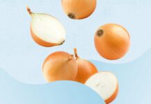 Лукова вода для волосся: традиційний засіб чи науковий міф?