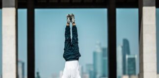 Stop Hating The Gym: 12 Apps To Get Strong With Nothing