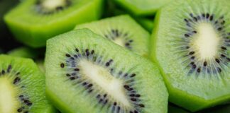 Vitamin C wirkt härter als Kiwi