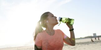 Mikroplastik bei Herzinfarkten: Warum Raucher am stärksten gefährdet sind